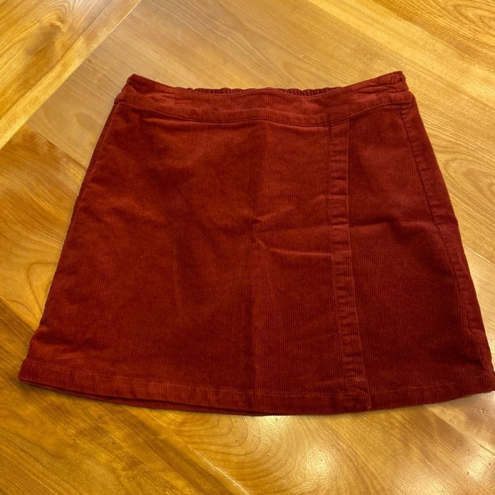 2/$15 Copper Key red corduroy skirt‎